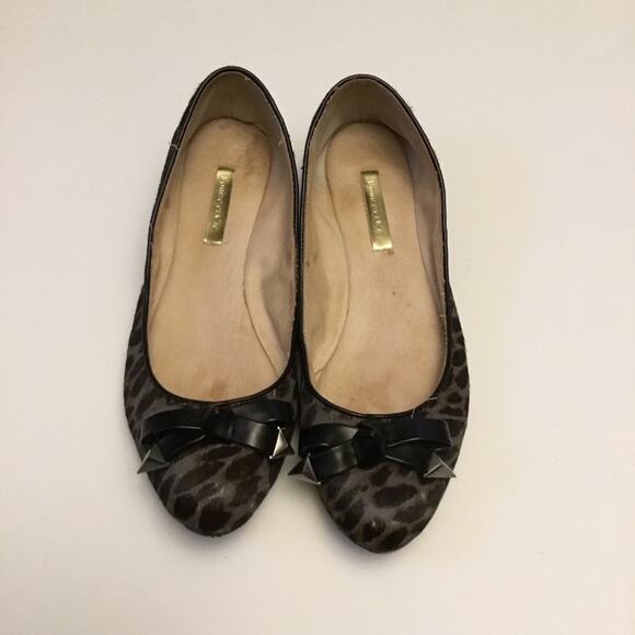 Louise et Cie Light Gray Zebra Pattern Flats - Picture 1 of 6